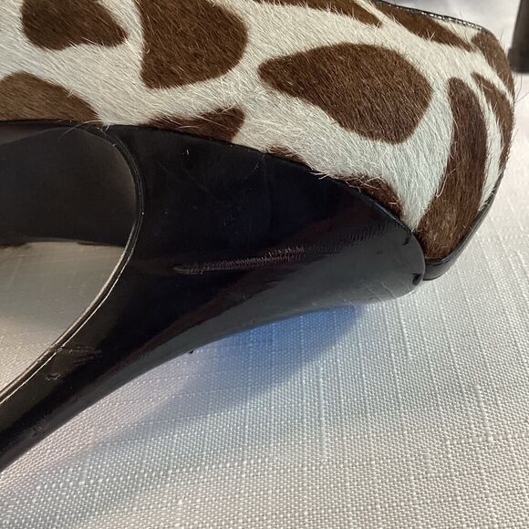 Paola Brown and Cream Pony Print Mary Jane Heels Size 8 - Picture 7 of 10